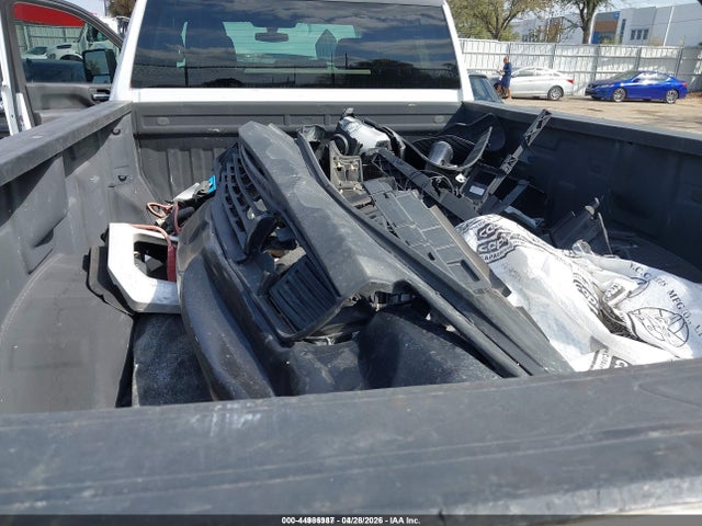 Chevrolet Silverado 2500 4wd  Long Bed Wt