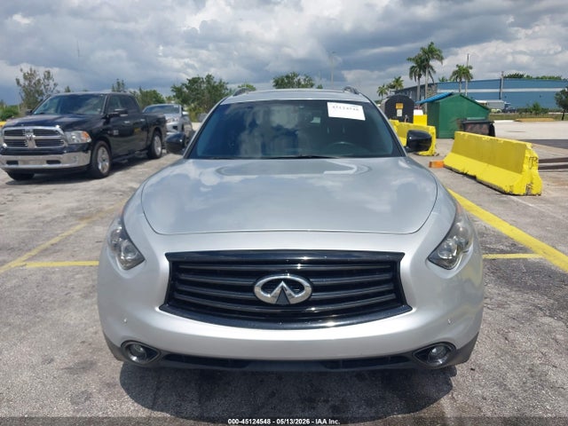 INFINITI Qx