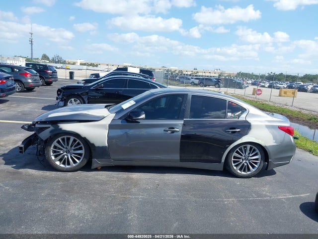 INFINITI Q50 3.0t Luxe