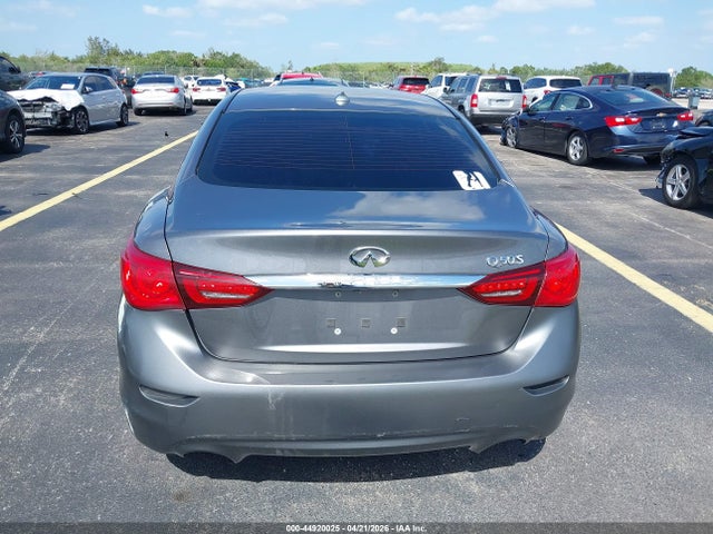 INFINITI Q50 3.0t Luxe