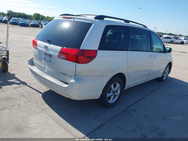 Toyota Sienna Le