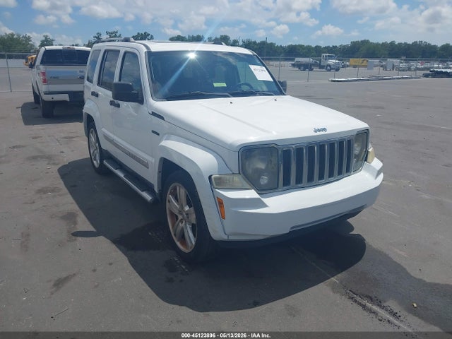 Salvage Jeep Liberty Image