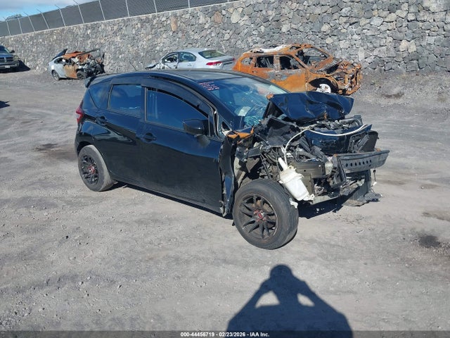 Salvage Nissan Versa Image