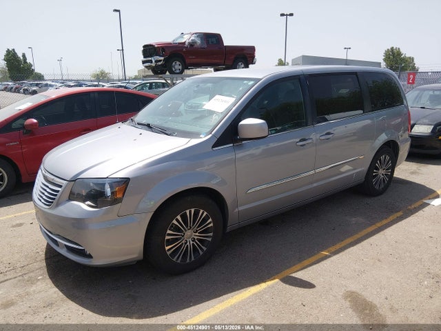 Chrysler Town & Country S