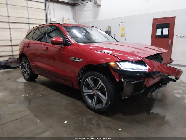 Salvage Jaguar F-PACE Image