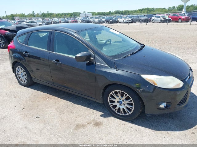 Salvage Ford Focus Image