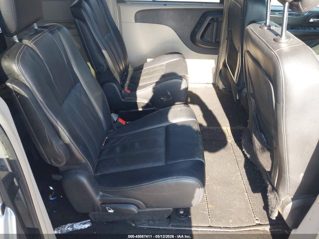 Chrysler Town & Country Touring-l