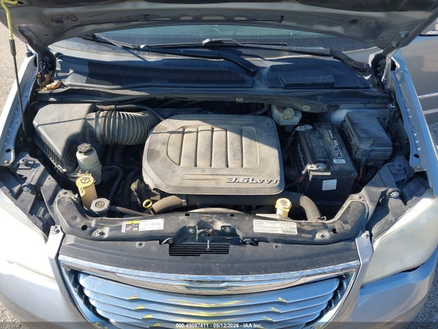 Chrysler Town & Country Touring-l