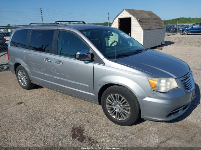 Salvage Chrysler Town & Country Image