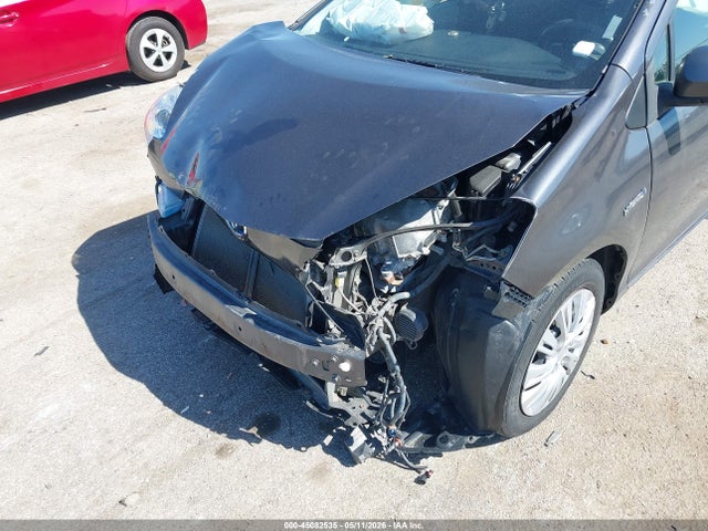 Toyota Prius c Two