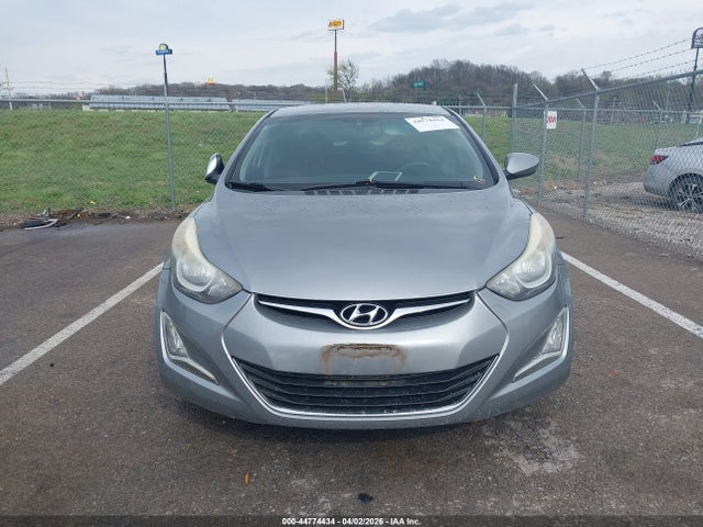 Hyundai ELANTRA Se