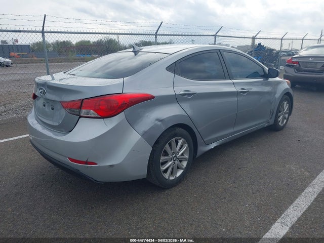 Hyundai ELANTRA Se