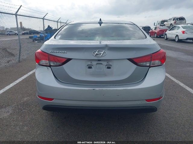 Hyundai ELANTRA Se