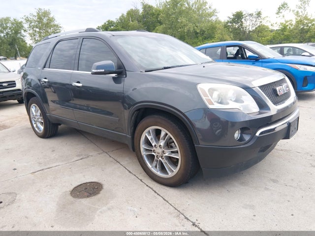 Salvage GMC Acadia Image