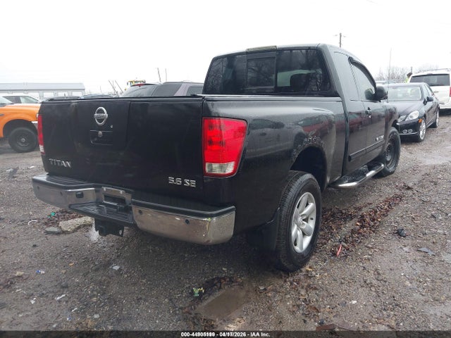 Nissan Titan Se