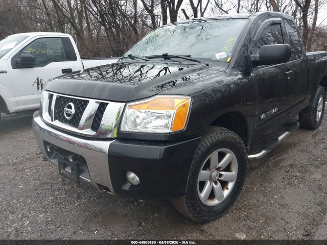 Nissan Titan Se