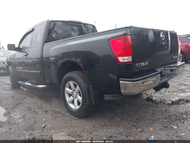 Nissan Titan Se