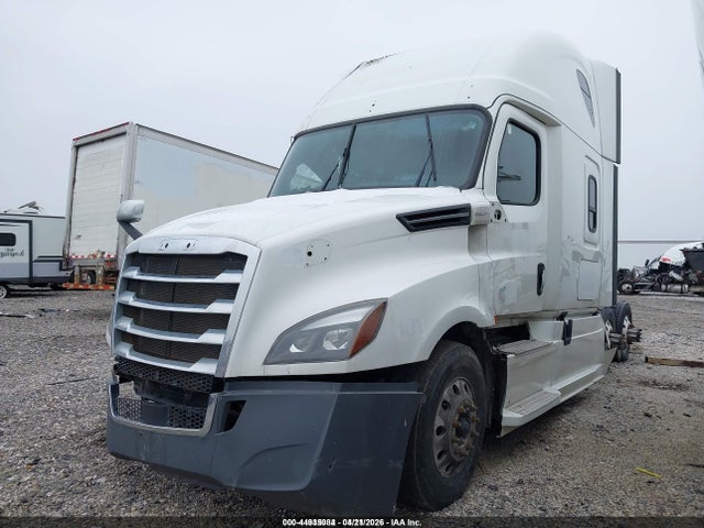 Freightliner New Cascadia 126