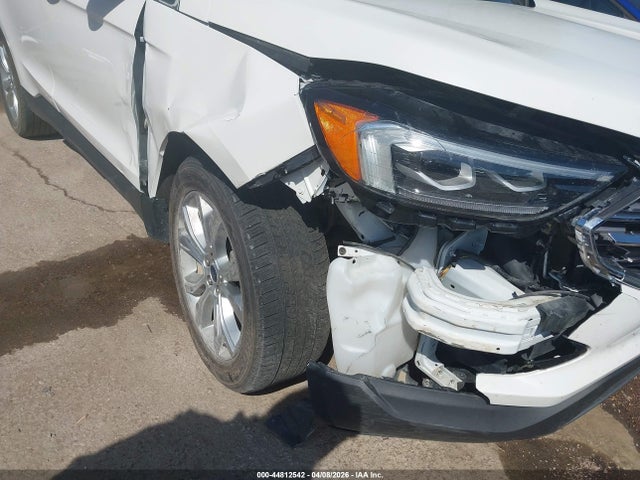 Ford Edge Titanium