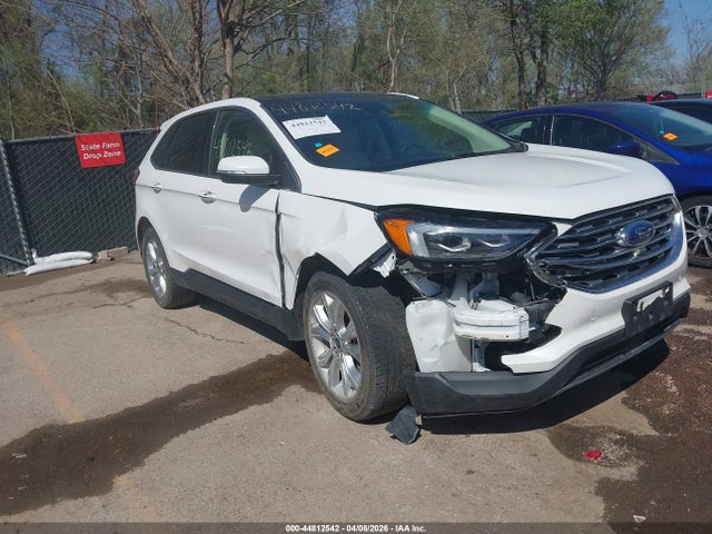 Salvage Ford Edge Image