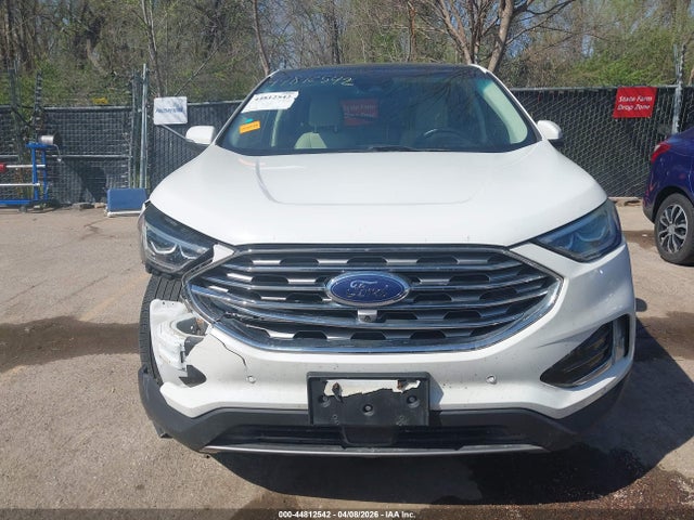 Ford Edge Titanium