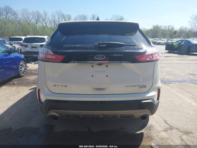 Ford Edge Titanium