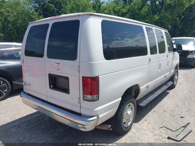 Ford E-350 Xlt