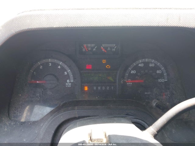Ford E-350 Xlt