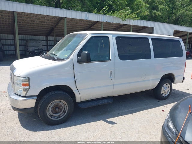 Ford E-350 Xlt