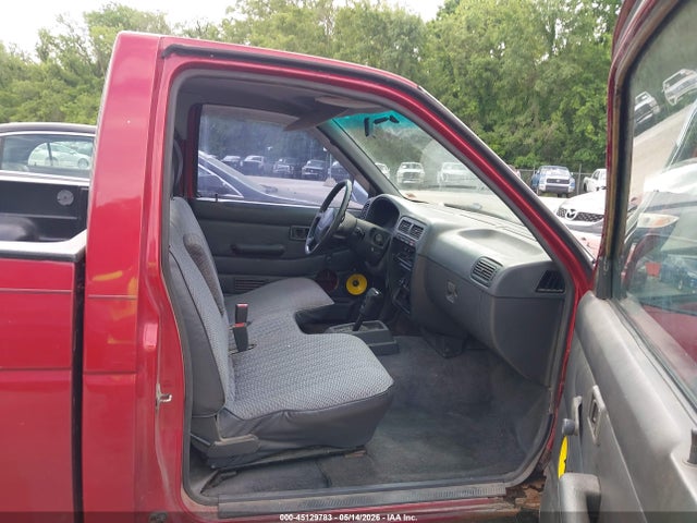 Nissan 4x2 Truck Xe