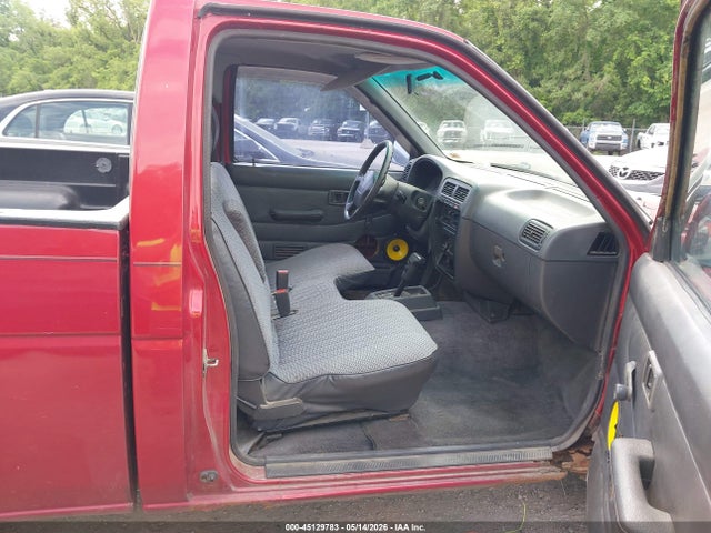 Nissan 4x2 Truck Xe