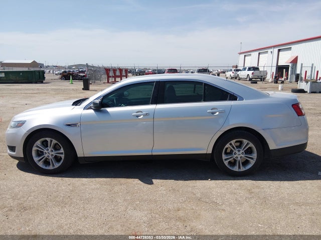 Ford Taurus Se