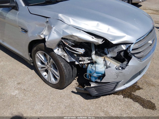 Ford Taurus Se