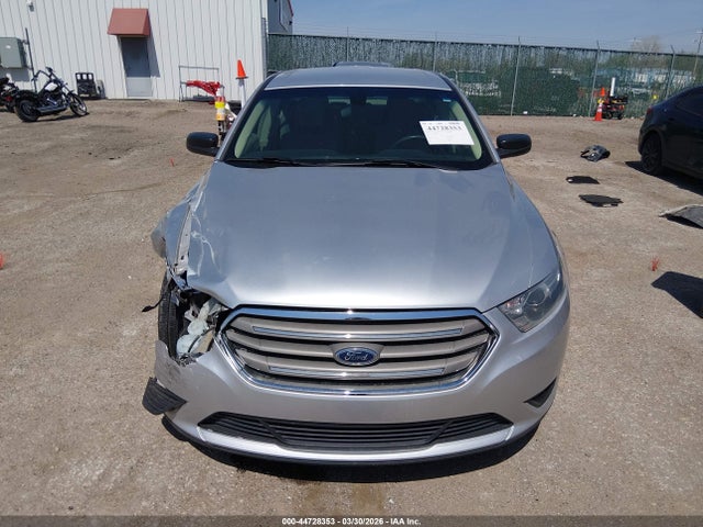 Ford Taurus Se