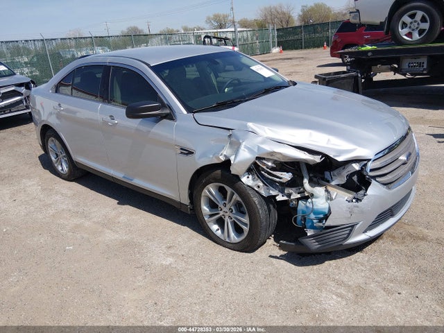 Salvage Ford Taurus Image