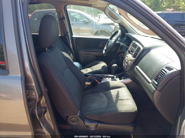 Mazda Tribute S