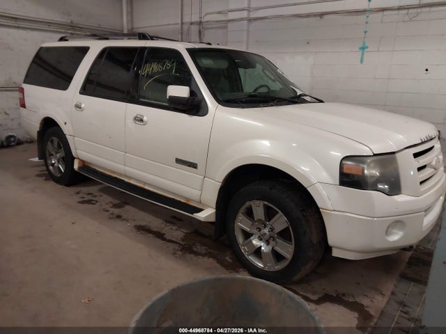 Salvage Ford Expedition Image