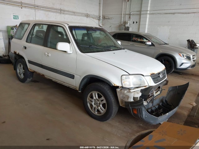 Salvage Honda CR-V Image