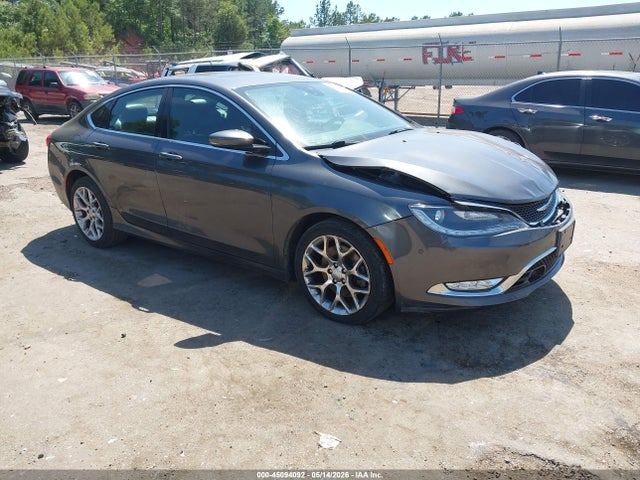 Salvage Chrysler 200 Image