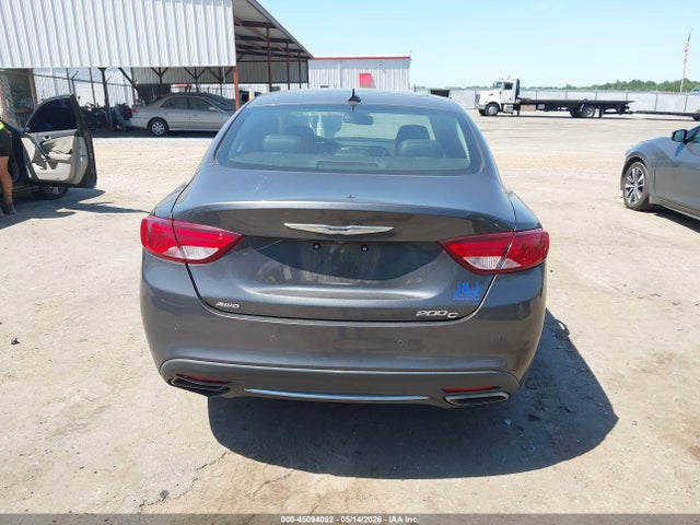 Chrysler 200 C