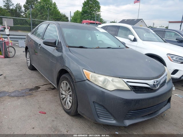 Salvage Toyota Camry Image