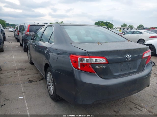 Toyota Camry Le