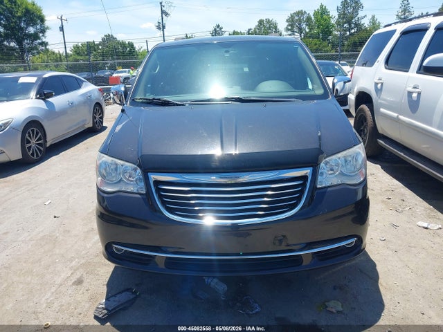 Chrysler Town & Country Touring-l