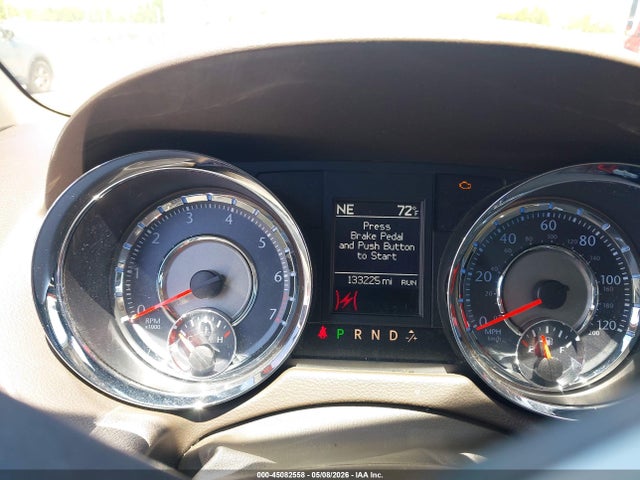 Chrysler Town & Country Touring-l