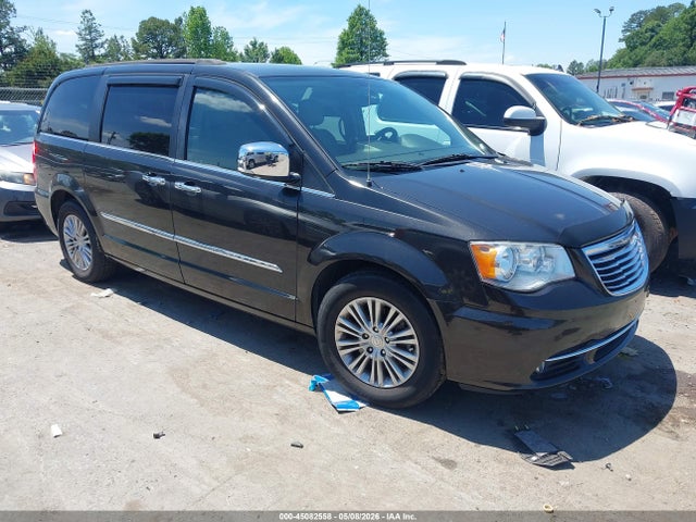 Salvage Chrysler Town & Country Image