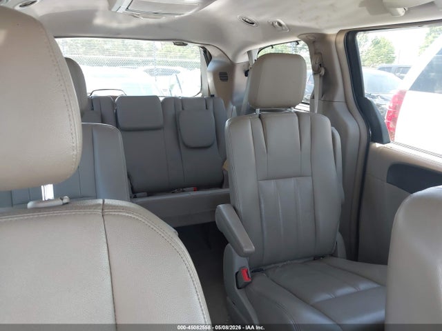 Chrysler Town & Country Touring-l