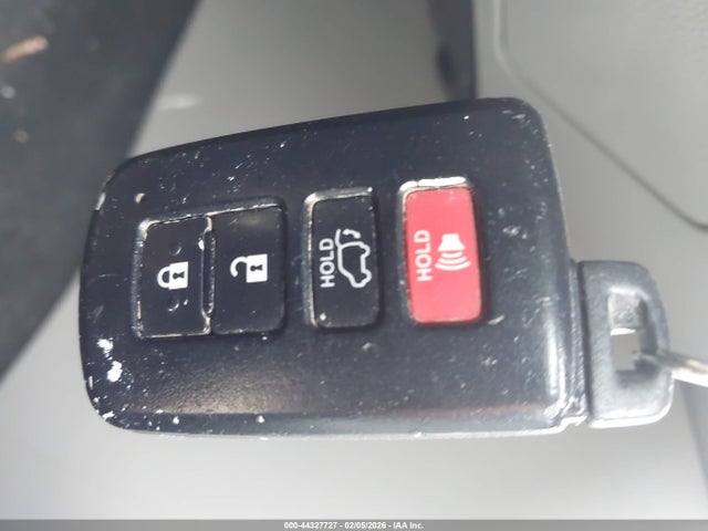 Toyota Highlander Limited V6