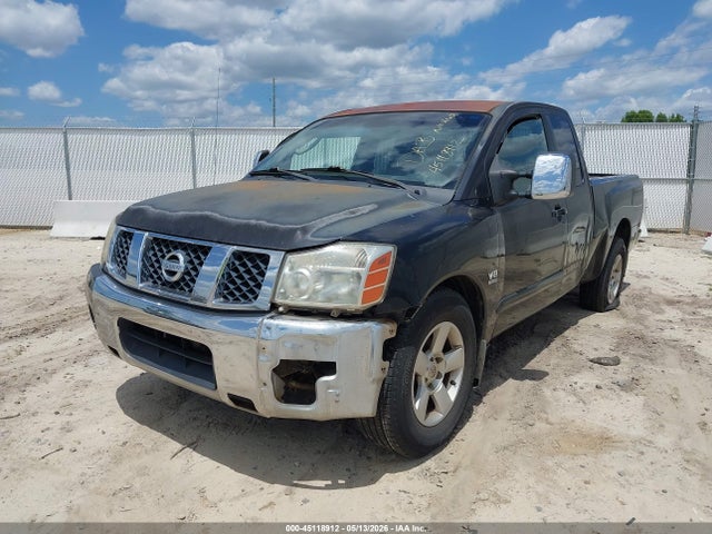 Nissan Titan Se