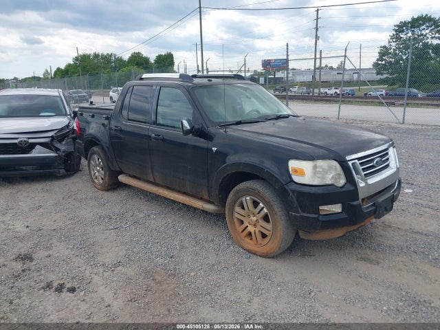 Salvage Ford Explorer Image