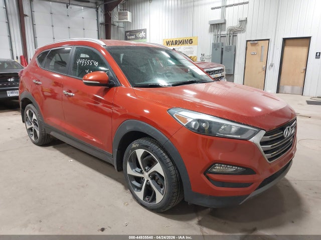 Salvage Hyundai TUCSON Image
